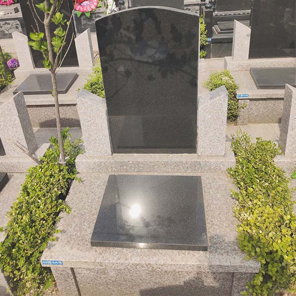 祥瑞园立碑